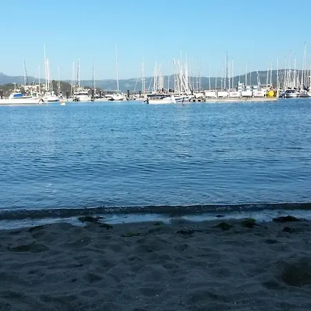 Sea And Mountain Views Apartment Baiona